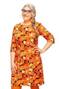 Online Doris klänning 1970 orange Klänningar