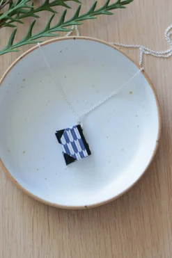 Sale Halsband silverkedja Blue arrow Halsband & Armband