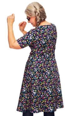 Outlet Kamilla klänning Blomstra Klänningar