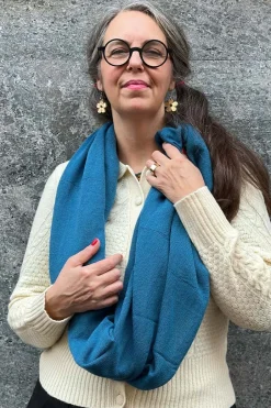 Sale Slätstickad tubsjal Blå melange Halsdukar & Sjalar