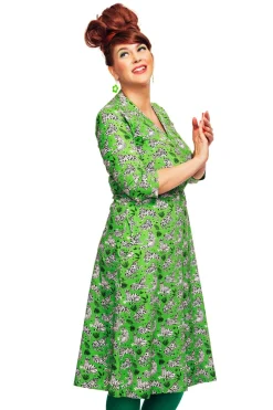 Online Vera klänning Tigrar Grön Klänningar